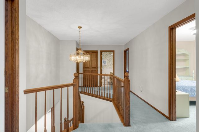 10205 27th Avenue N, Plymouth, MN 55441