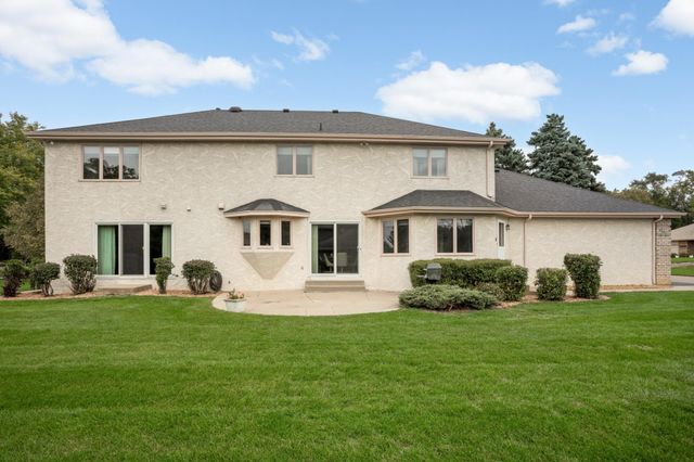 10205 27th Avenue N, Plymouth, MN 55441