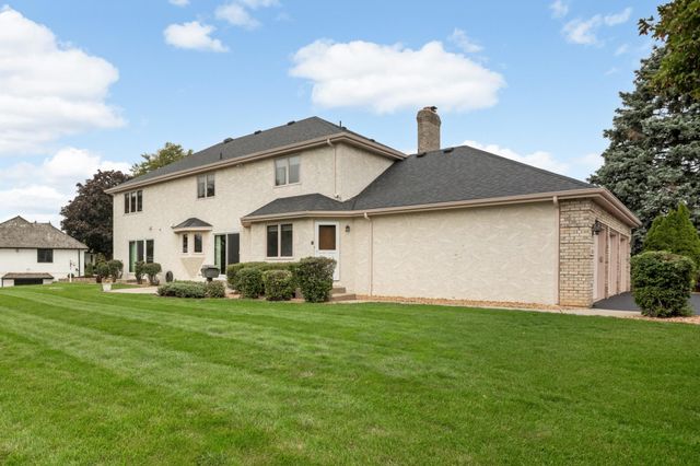 10205 27th Avenue N, Plymouth, MN 55441