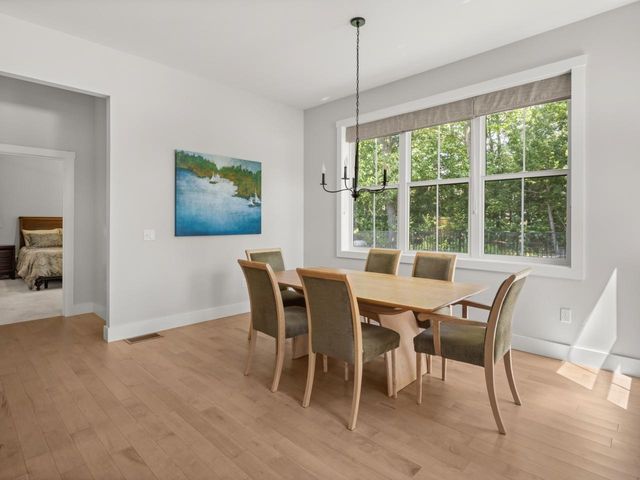 638 Vale Drive, South Burlington, VT 05403