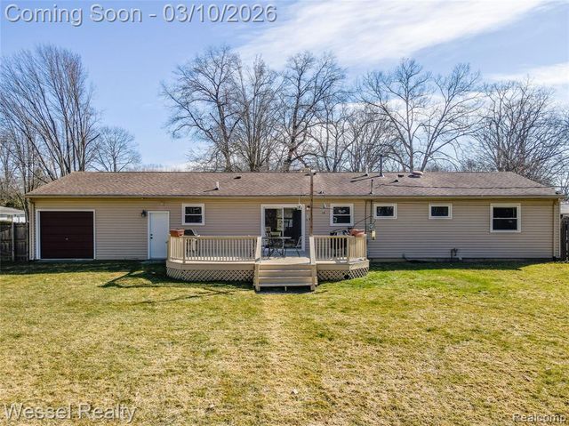 53225 Luann Drive, Shelby Twp, MI 48316
