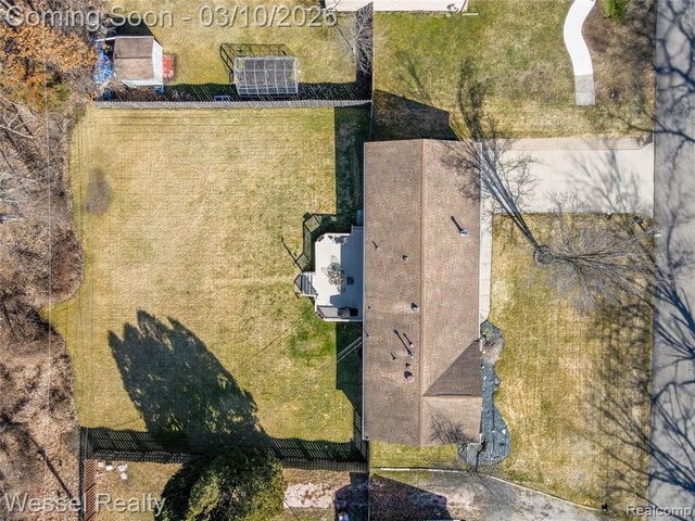 53225 Luann Drive, Shelby Twp, MI 48316