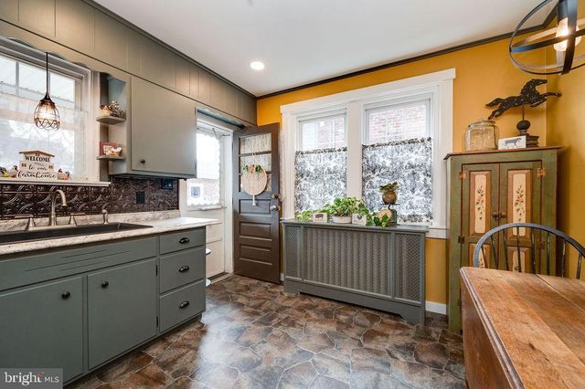 1532 FAYETTE AVE, Reading, PA 19607