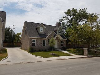 113 Ehlinger Drive, Bryan, TX 77801