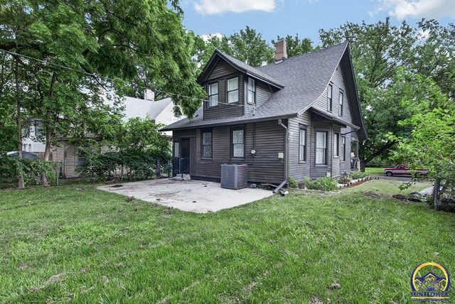 1187 SW Plass AVE, Topeka, KS 66604