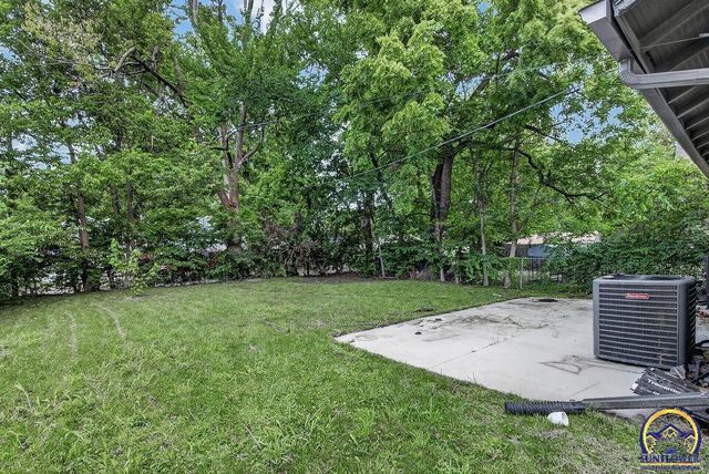 1187 SW Plass AVE, Topeka, KS 66604