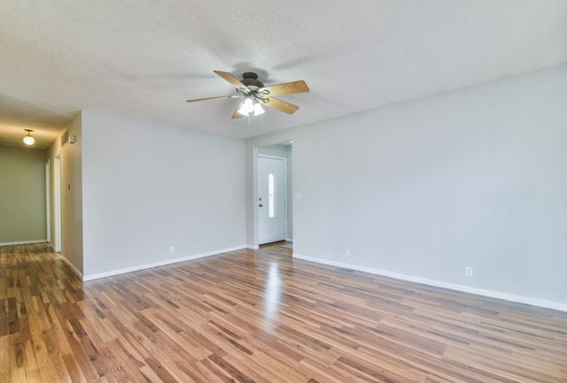 900 N Money Ave, Augusta, KS 67010