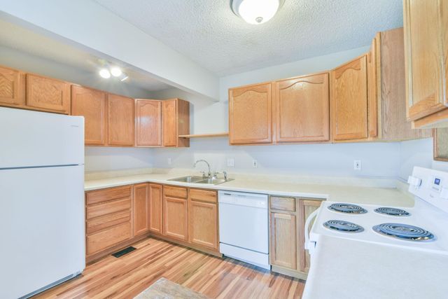 900 N Money Ave, Augusta, KS 67010