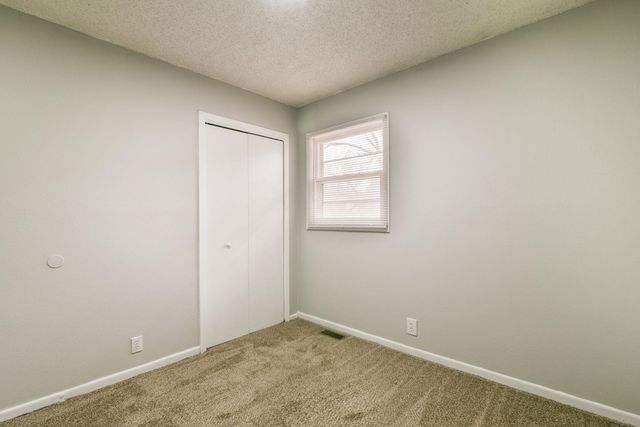 900 N Money Ave, Augusta, KS 67010