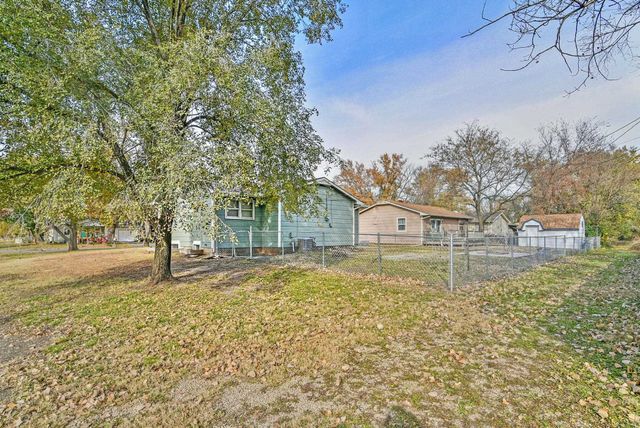 900 N Money Ave, Augusta, KS 67010