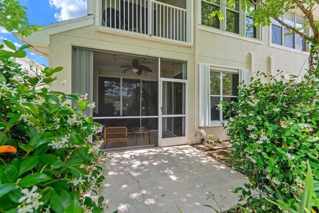 14072 WATERVILLE CIRCLE, Tampa, FL 33626
