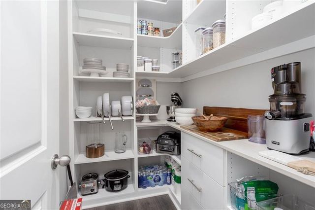 1041 Montrose Way, Hoschton, GA 30548