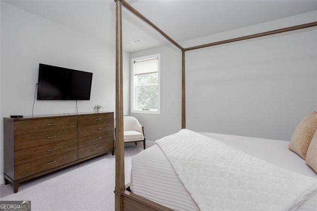 1041 Montrose Way, Hoschton, GA 30548