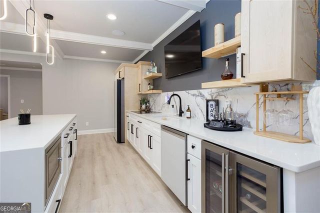 1041 Montrose Way, Hoschton, GA 30548