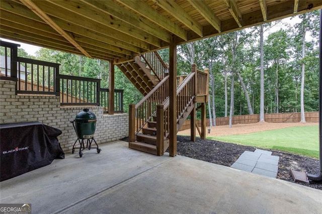 1041 Montrose Way, Hoschton, GA 30548