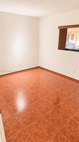 8625 NW 8th Street 215, Miami, FL 33126
