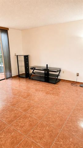 8625 NW 8th Street 215, Miami, FL 33126