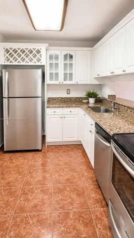 8625 NW 8th Street 215, Miami, FL 33126