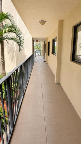 8625 NW 8th Street 215, Miami, FL 33126