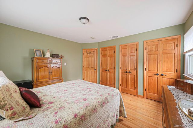 154 Spiral Road, Holtsville, NY 11742