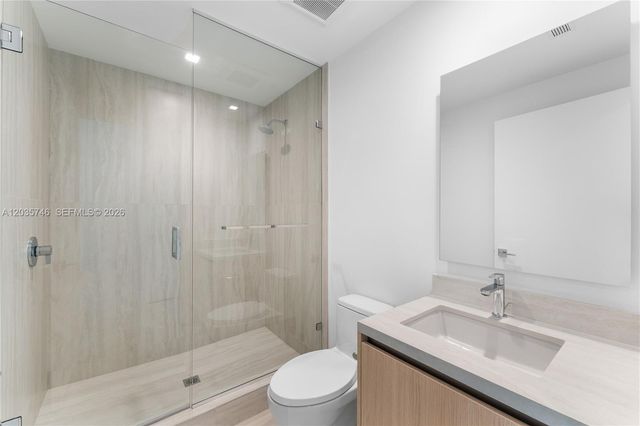 2411 Laguna Circle 705, North Miami, FL 33181