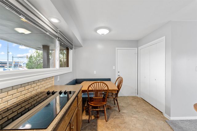 1107 E Wayne Ave, Salina, KS 67401