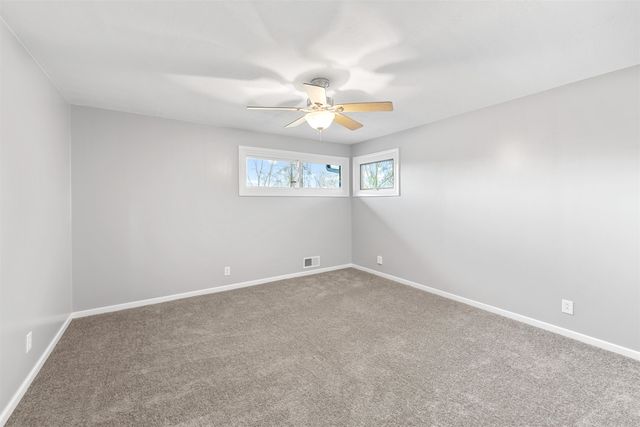 1107 E Wayne Ave, Salina, KS 67401