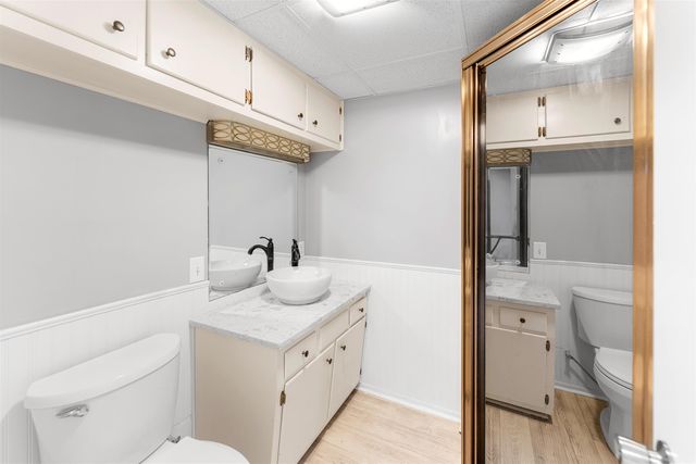 1107 E Wayne Ave, Salina, KS 67401