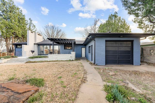 1107 E Wayne Ave, Salina, KS 67401