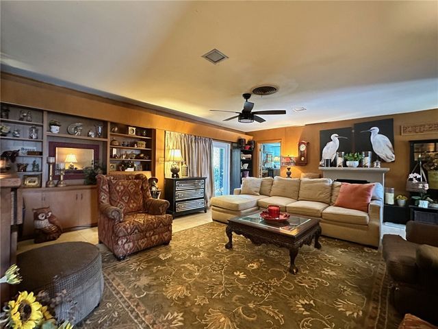 434 Troy Dr, Corpus Christi, TX 78412