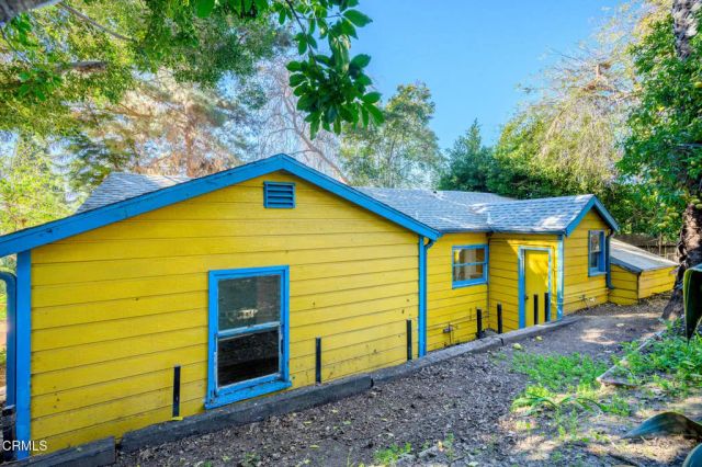 3864 Clayton Avenue, Los Angeles, CA 90027