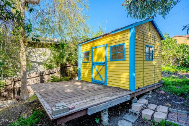 3864 Clayton Avenue, Los Angeles, CA 90027