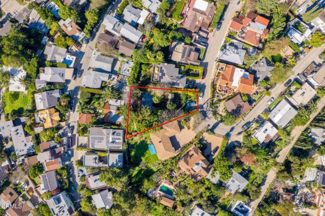 3864 Clayton Avenue, Los Angeles, CA 90027