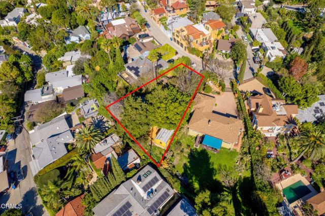 3864 Clayton Avenue, Los Angeles, CA 90027