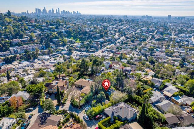 3864 Clayton Avenue, Los Angeles, CA 90027