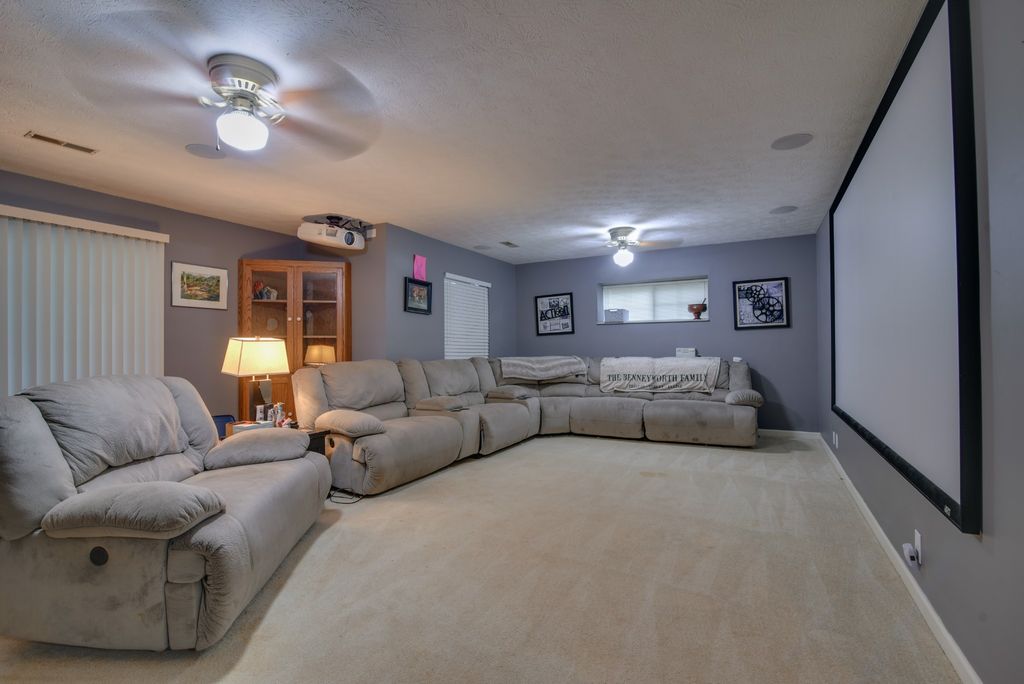 2301 N Cromwell Ct, Mount Juliet, TN 37122