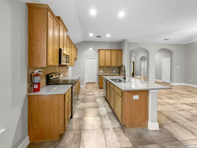 5751 Sweet Desiree, San Antonio, TX 78253