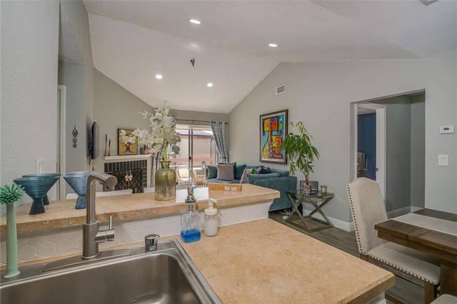 10263 GANDY BOULEVARD N 2106, St Petersburg, FL 33702