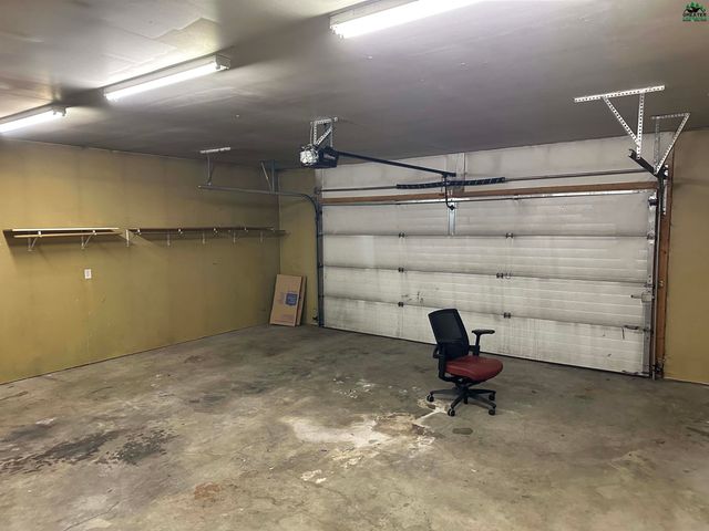 851 SHELLINGER STREET, North Pole, AK 99705