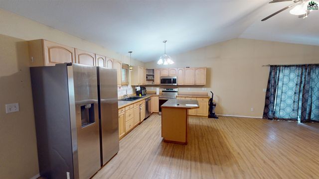 851 SHELLINGER STREET, North Pole, AK 99705