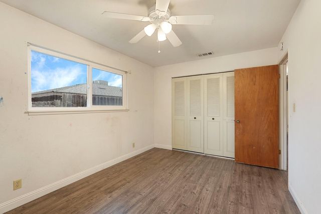 210 Ridge Dr, Lodi, CA 95240