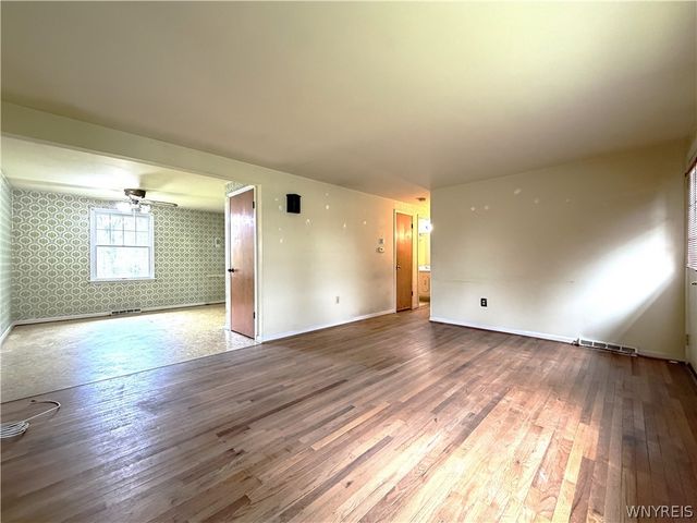 5850 Seufert Road, Orchard Park, NY 14127