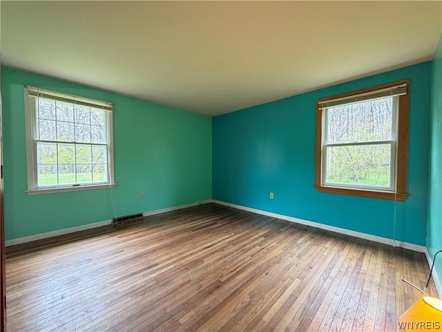 5850 Seufert Road, Orchard Park, NY 14127