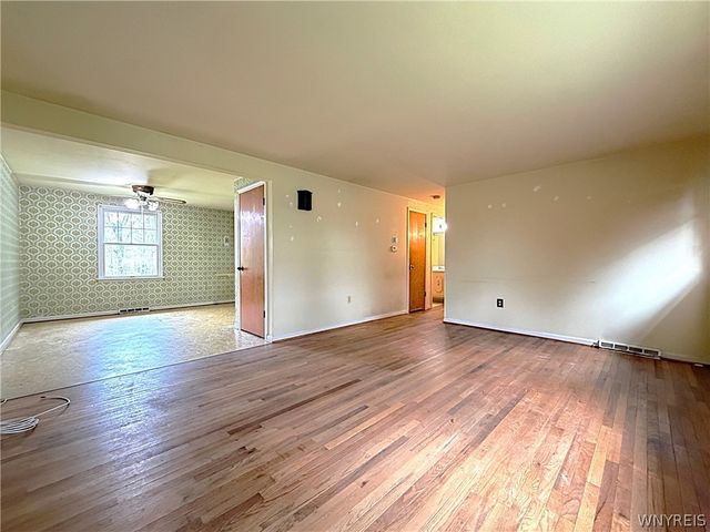 5850 Seufert Road, Orchard Park, NY 14127