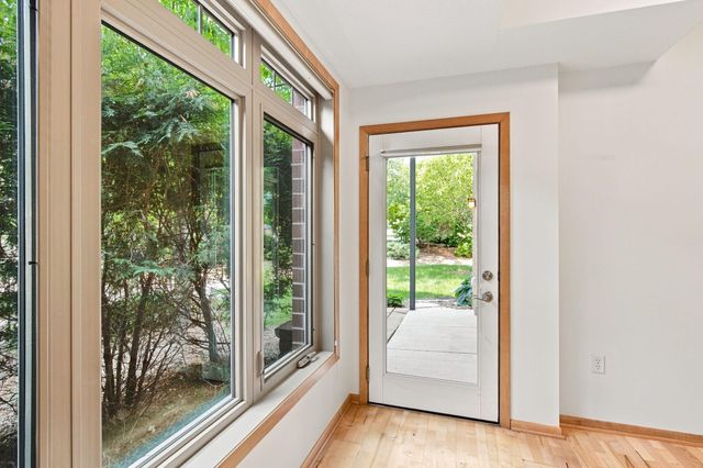 3251 Louisiana Avenue S 111, Saint Louis Park, MN 55426