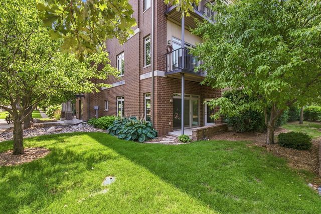3251 Louisiana Avenue S 111, Saint Louis Park, MN 55426