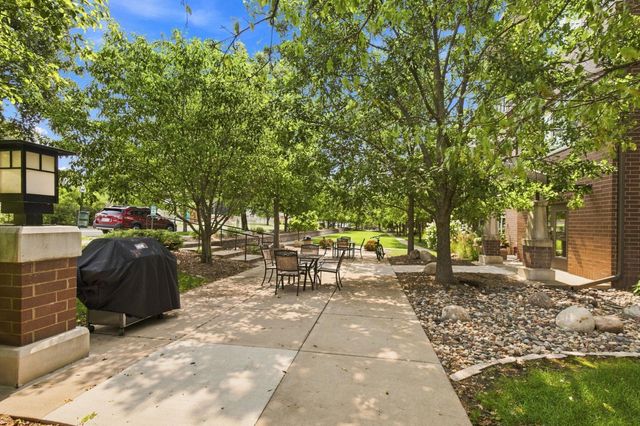 3251 Louisiana Avenue S 111, Saint Louis Park, MN 55426