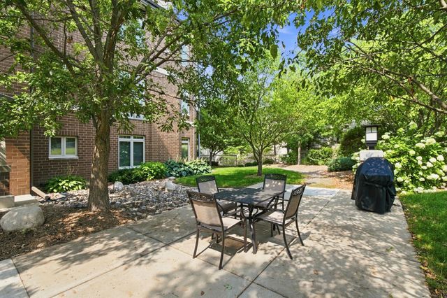 3251 Louisiana Avenue S 111, Saint Louis Park, MN 55426