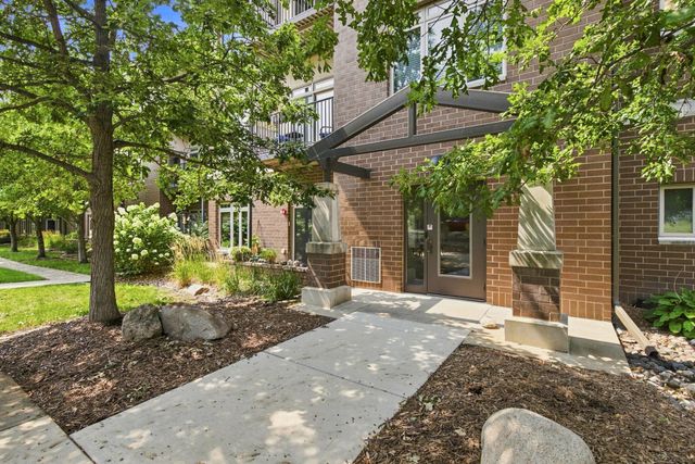 3251 Louisiana Avenue S 111, Saint Louis Park, MN 55426