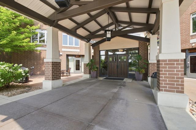 3251 Louisiana Avenue S 111, Saint Louis Park, MN 55426